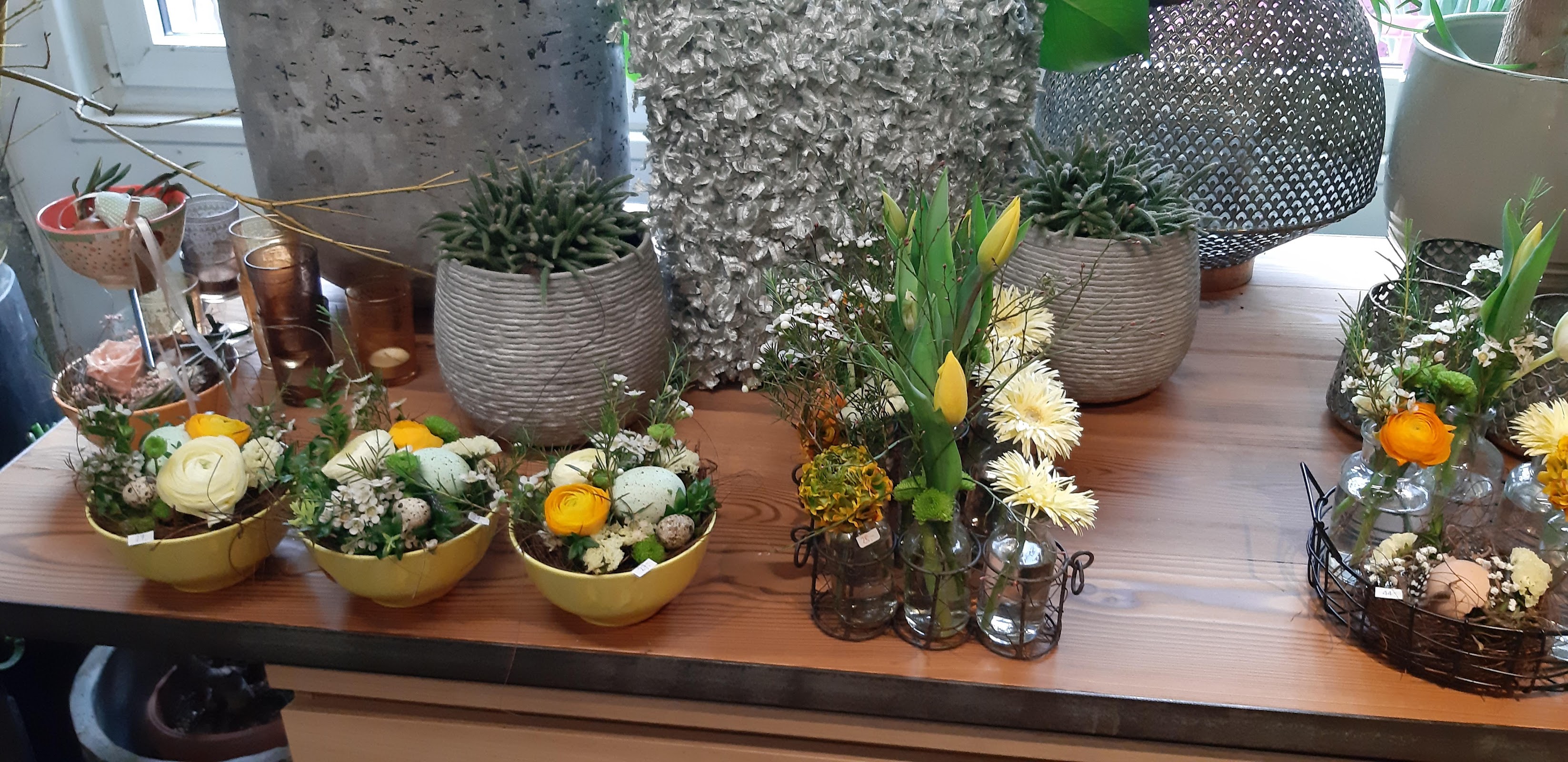 Frühjahrsarrangements von Viola Art in Sargans